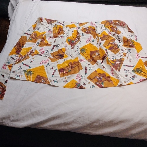 Vintage looking women's apron - Picture 1 of 9